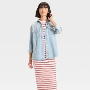 NEW UNIVERSAL THREAD Long Sleeve Star Embroidered Western Denim Shirt Lt Wash L